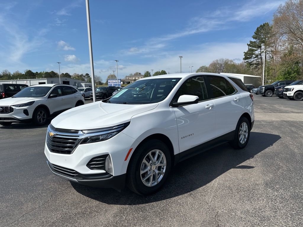 Used 2024 Chevrolet Equinox LT w/ LPO, Floor Liner Package image 7
