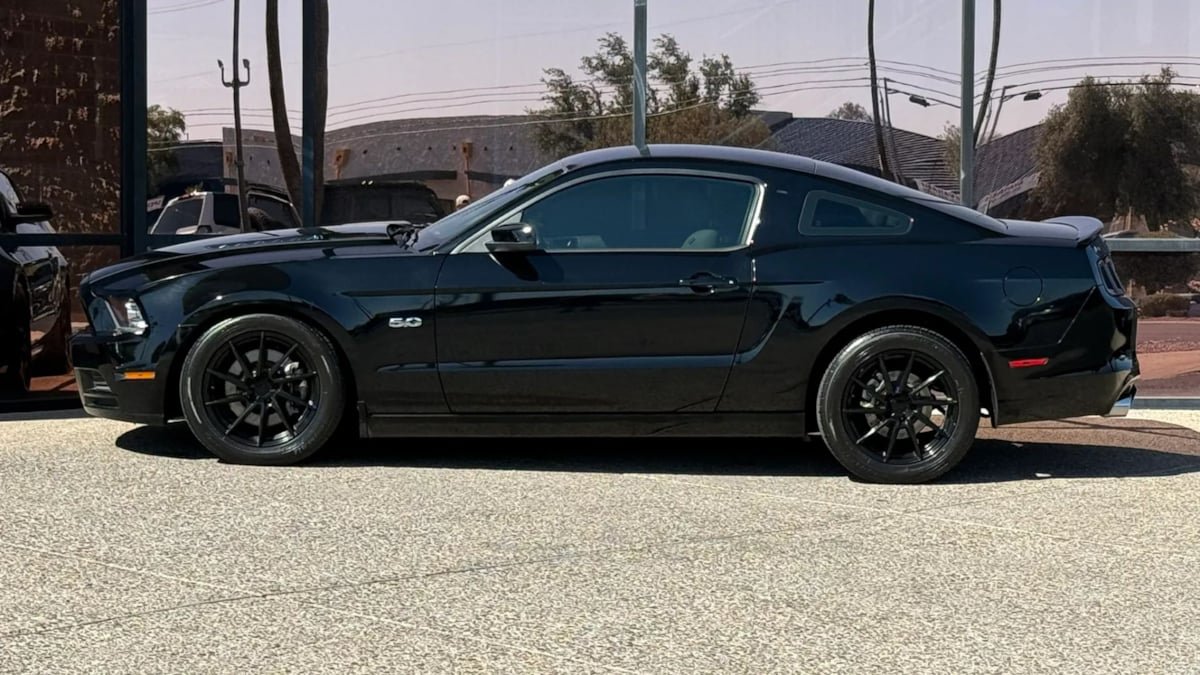 Used 2014 Ford Mustang GT w/ Equipment Group 301A RWD image 4