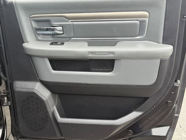 Used 2016 RAM 2500 Lone Star w/ Black Appearance Group image 30