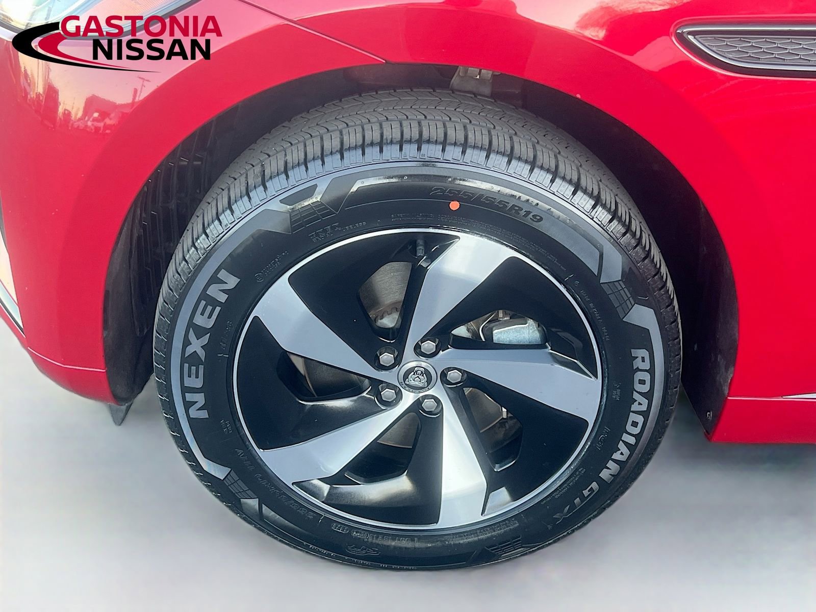 Used 2024 Jaguar F-PACE R-Dynamic S image 42