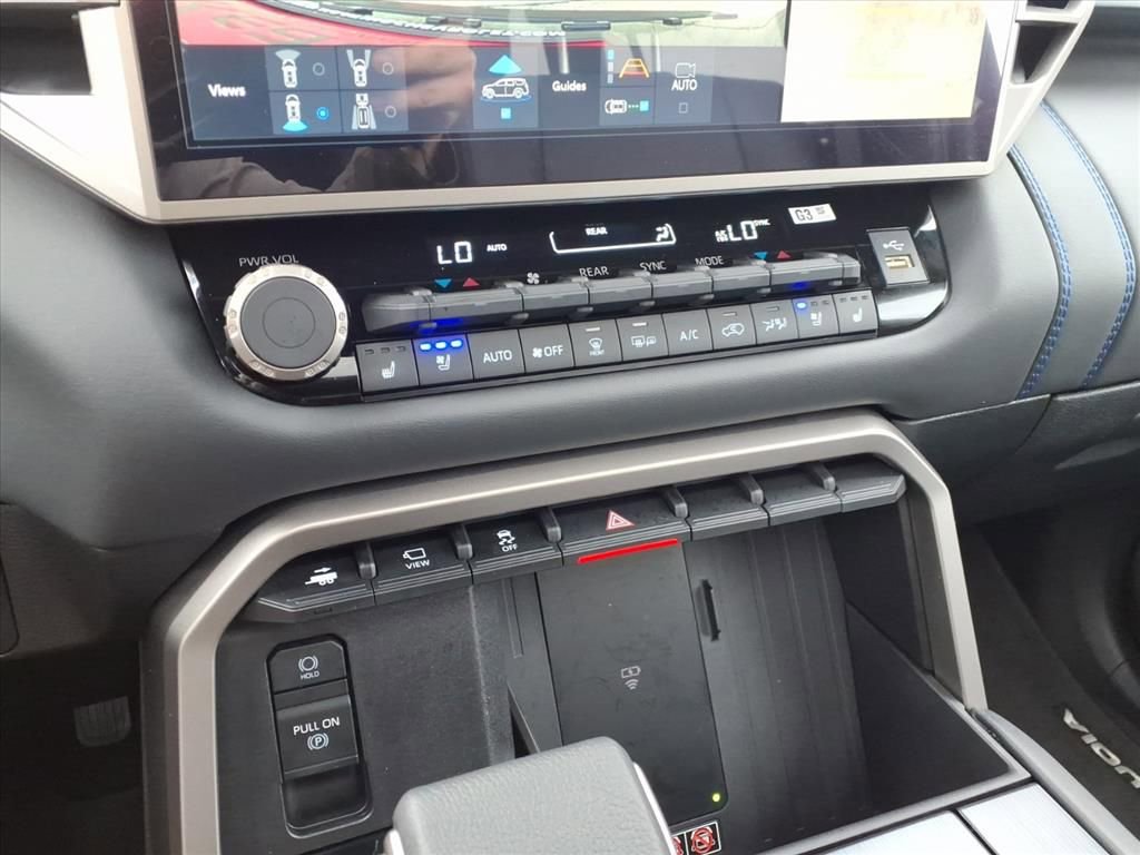 Used 2026 Toyota Sequoia Platinum image 26