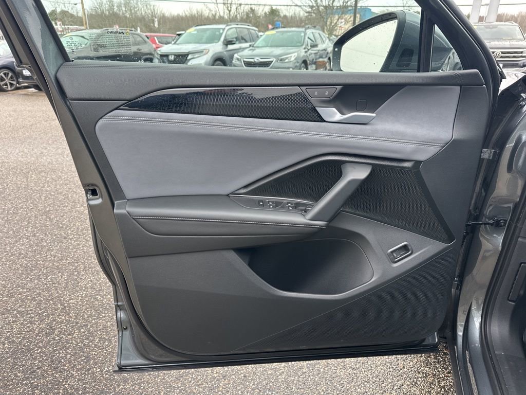 New 2026 Volkswagen Tiguan SE image 10