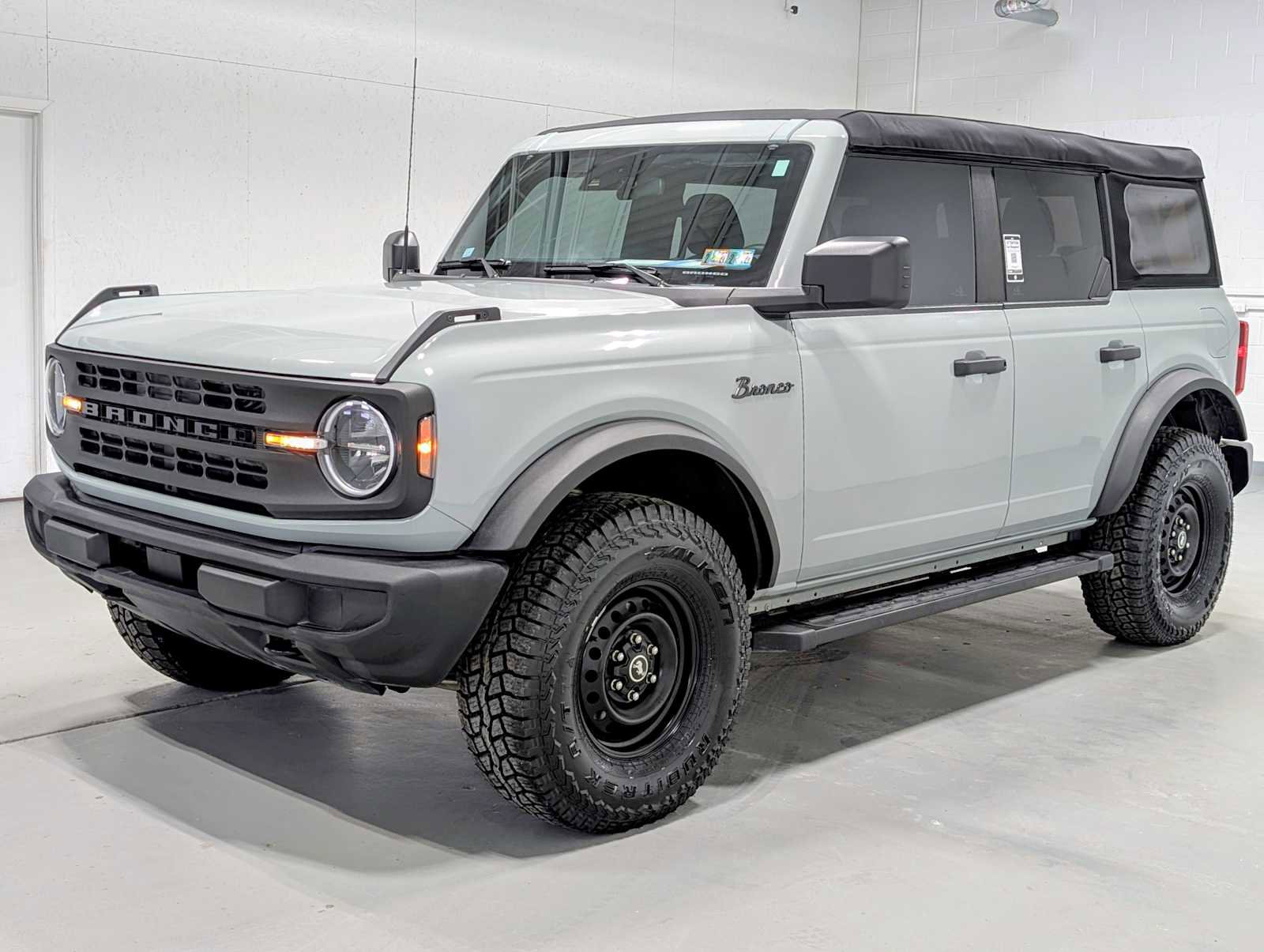 Used 2023 Ford Bronco 4-Door