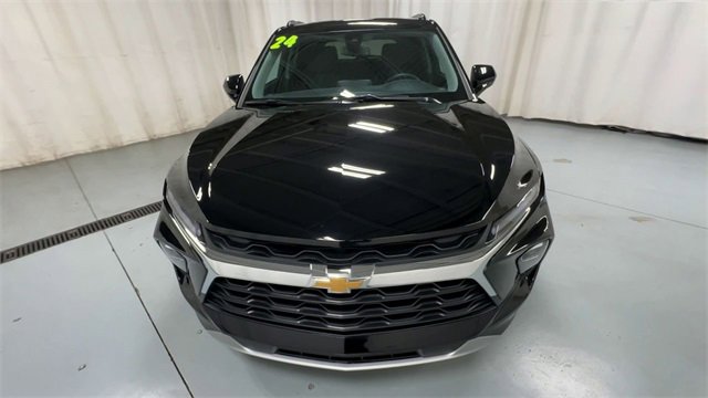 Used 2024 Chevrolet Blazer LT w/ Convenience Package image 3