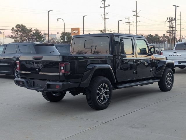 New 2026 Jeep Gladiator Sport AWD/4WD image 3