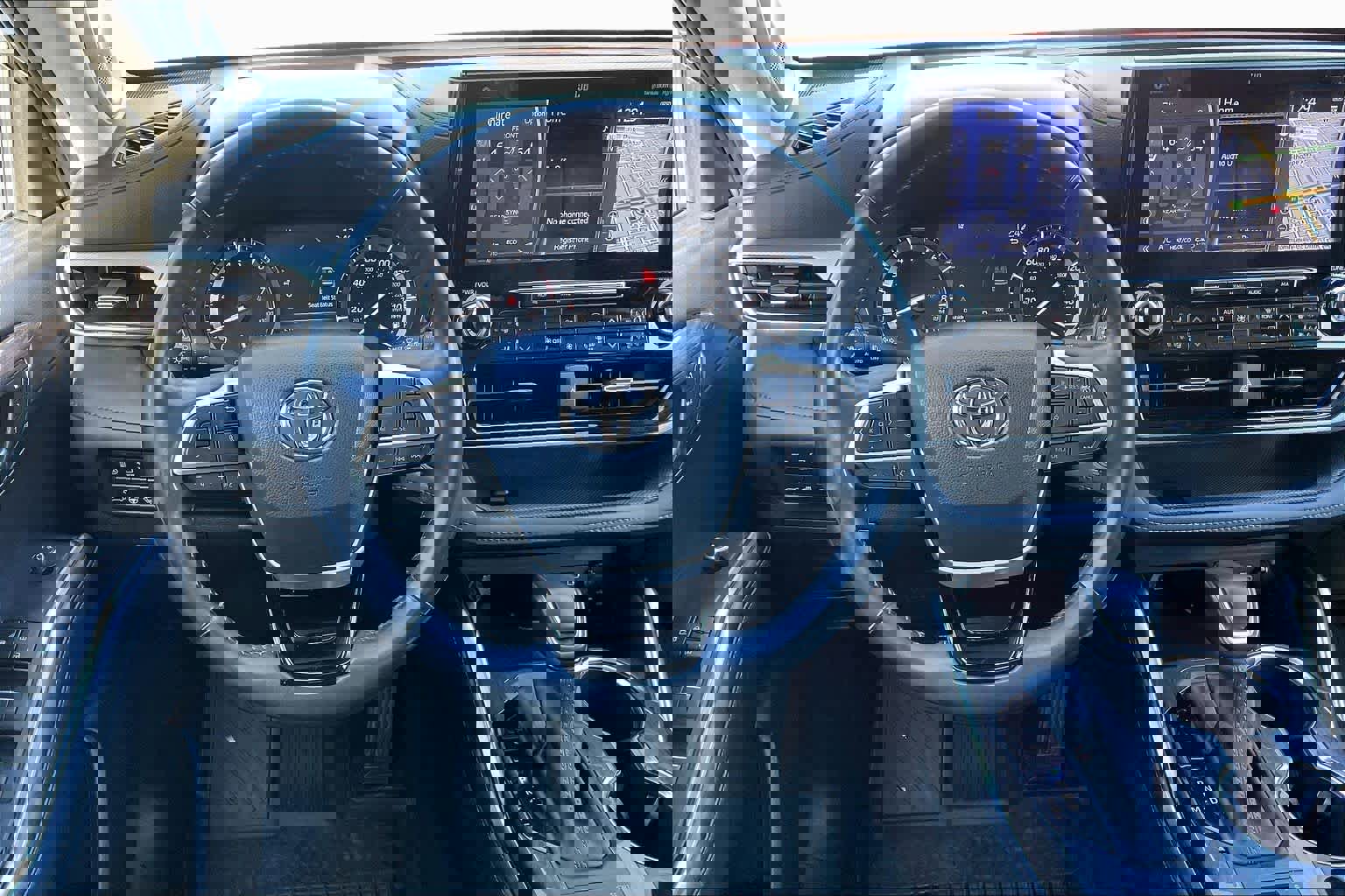 Used 2022 Toyota Highlander Platinum image 5