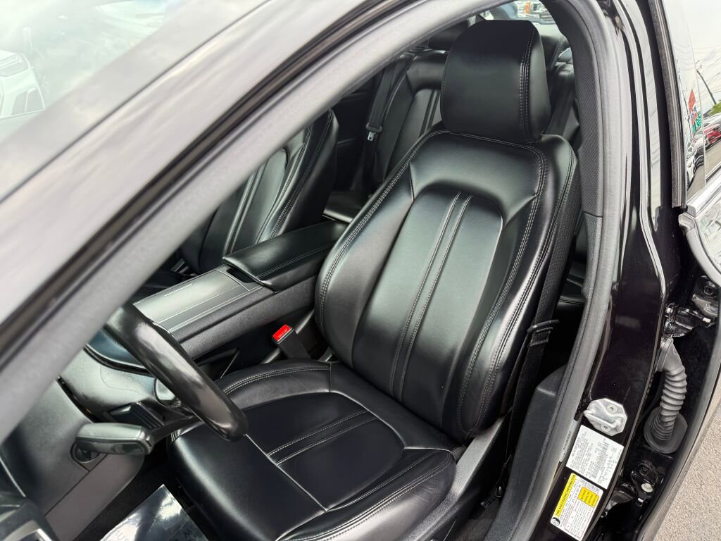 Used 2020 Lincoln MKZ Standard image 11