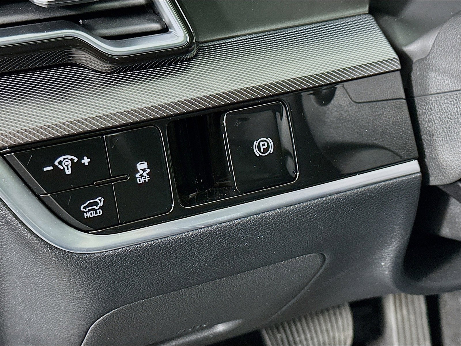 Used 2024 Kia Sportage SX image 10