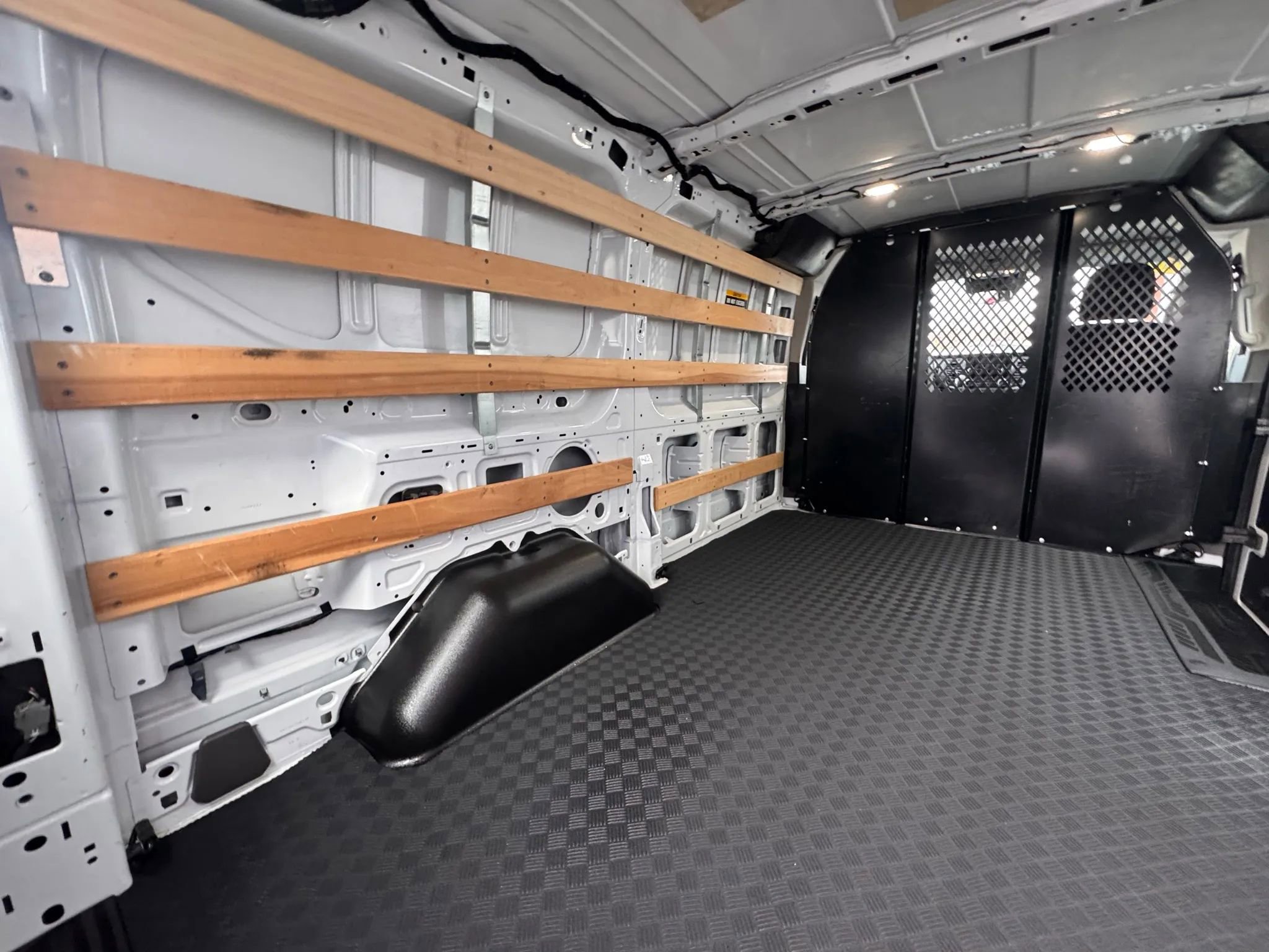 Used 2024 Ford Transit 250 Low Roof w/ Exterior Upgrade Package image 27