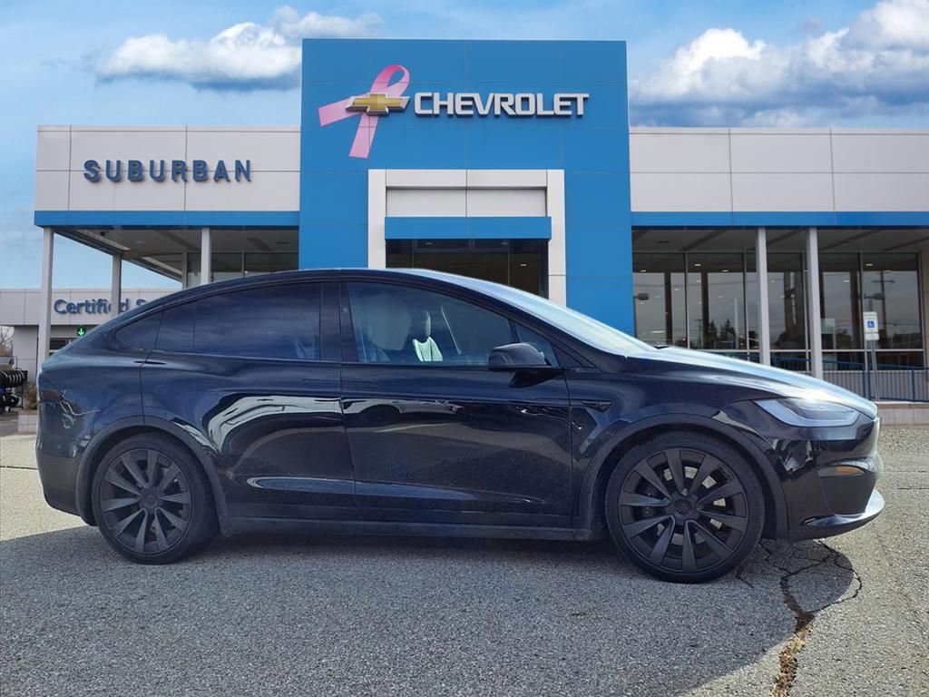 Used 2022 Tesla Model X Plaid image 4