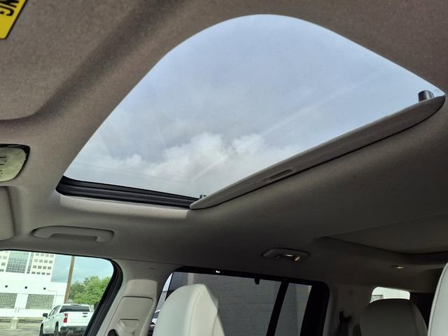 Used 2024 Hyundai Santa Fe Limited image 10