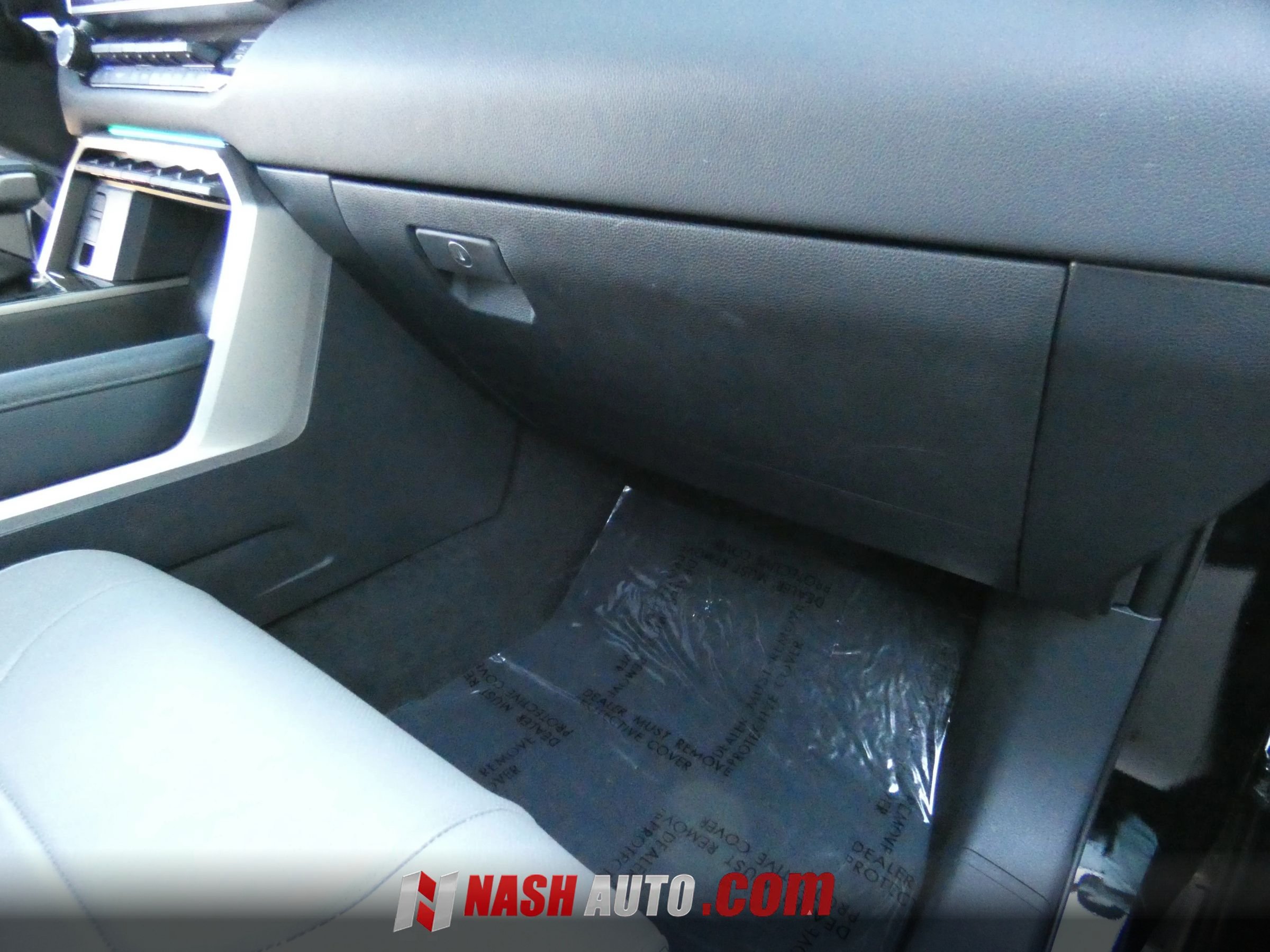 Used 2026 Toyota Tundra Limited AWD/4WD image 38