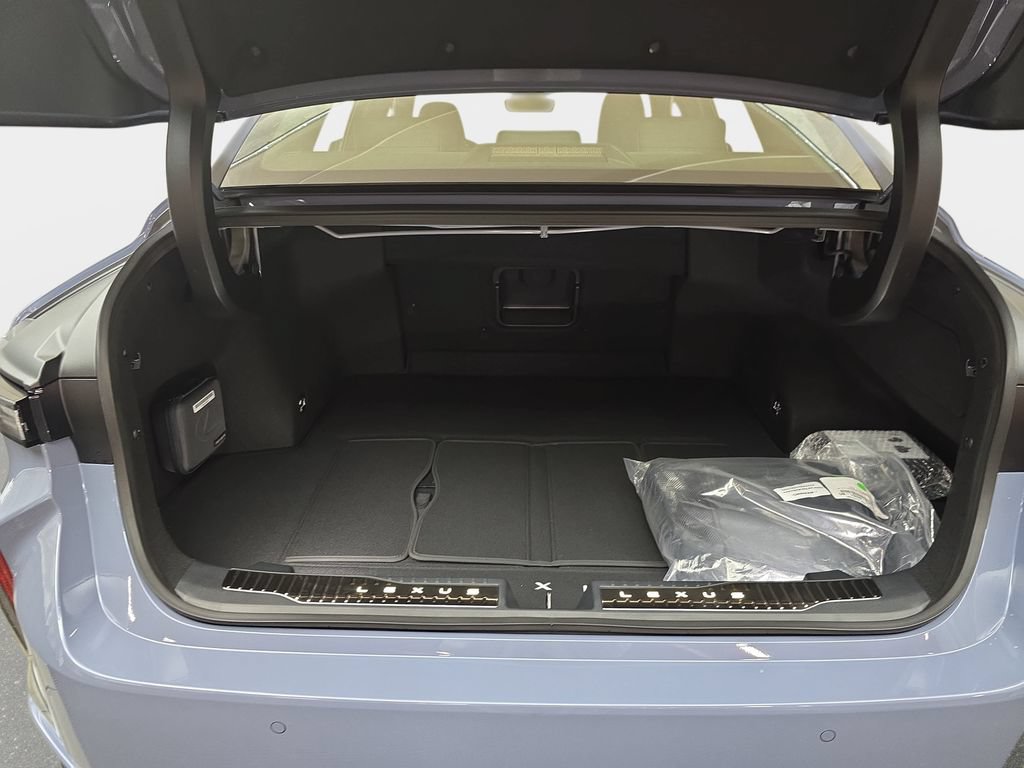 New 2026 Lexus ES 500e w/ Convenience Package AWD/4WD image 12