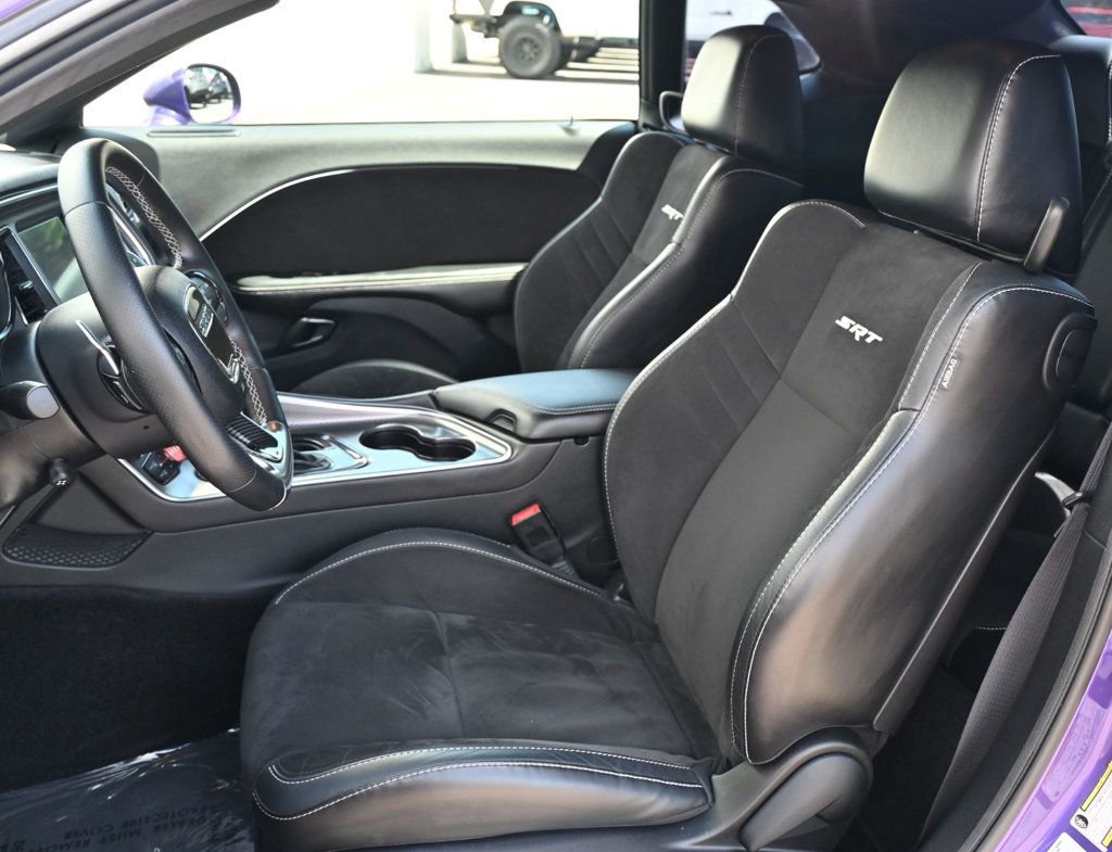 Used 2016 Dodge Challenger SRT Hellcat image 17