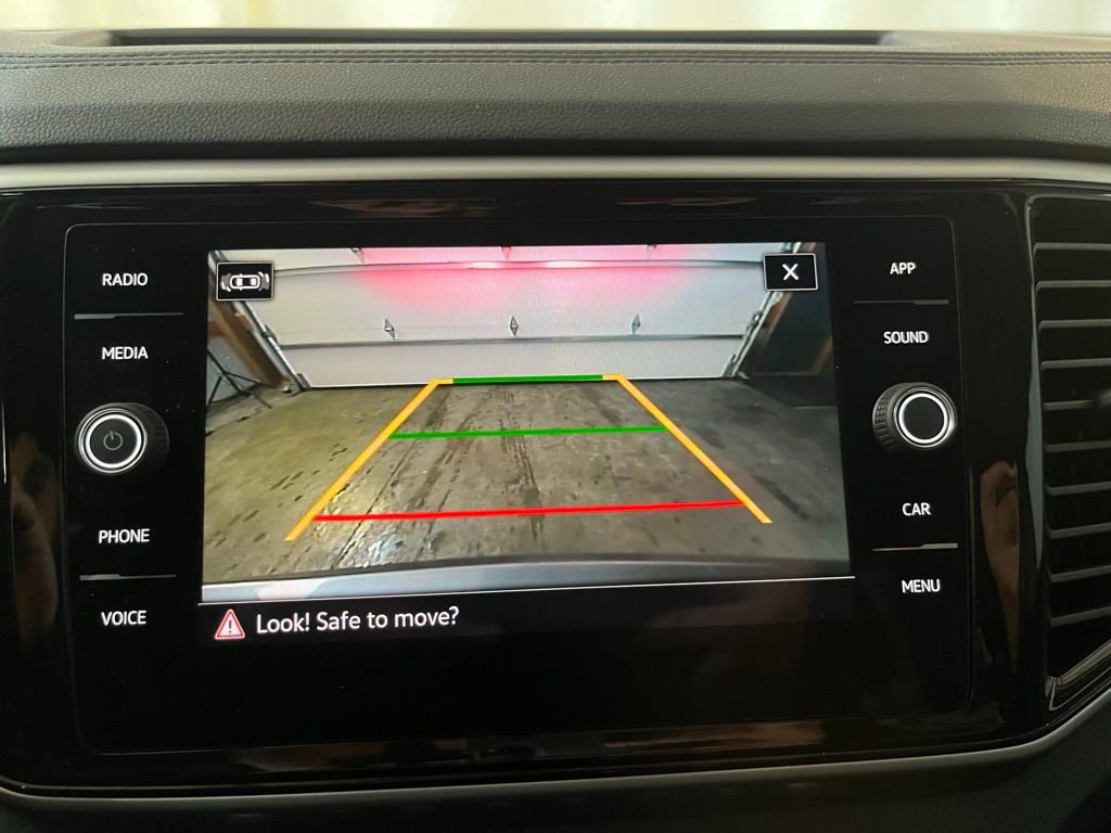 Certified 2023 Volkswagen Atlas SE image 19