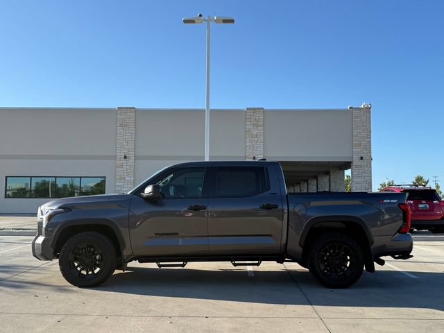 Used 2022 Toyota Tundra SR5 AWD/4WD image 8