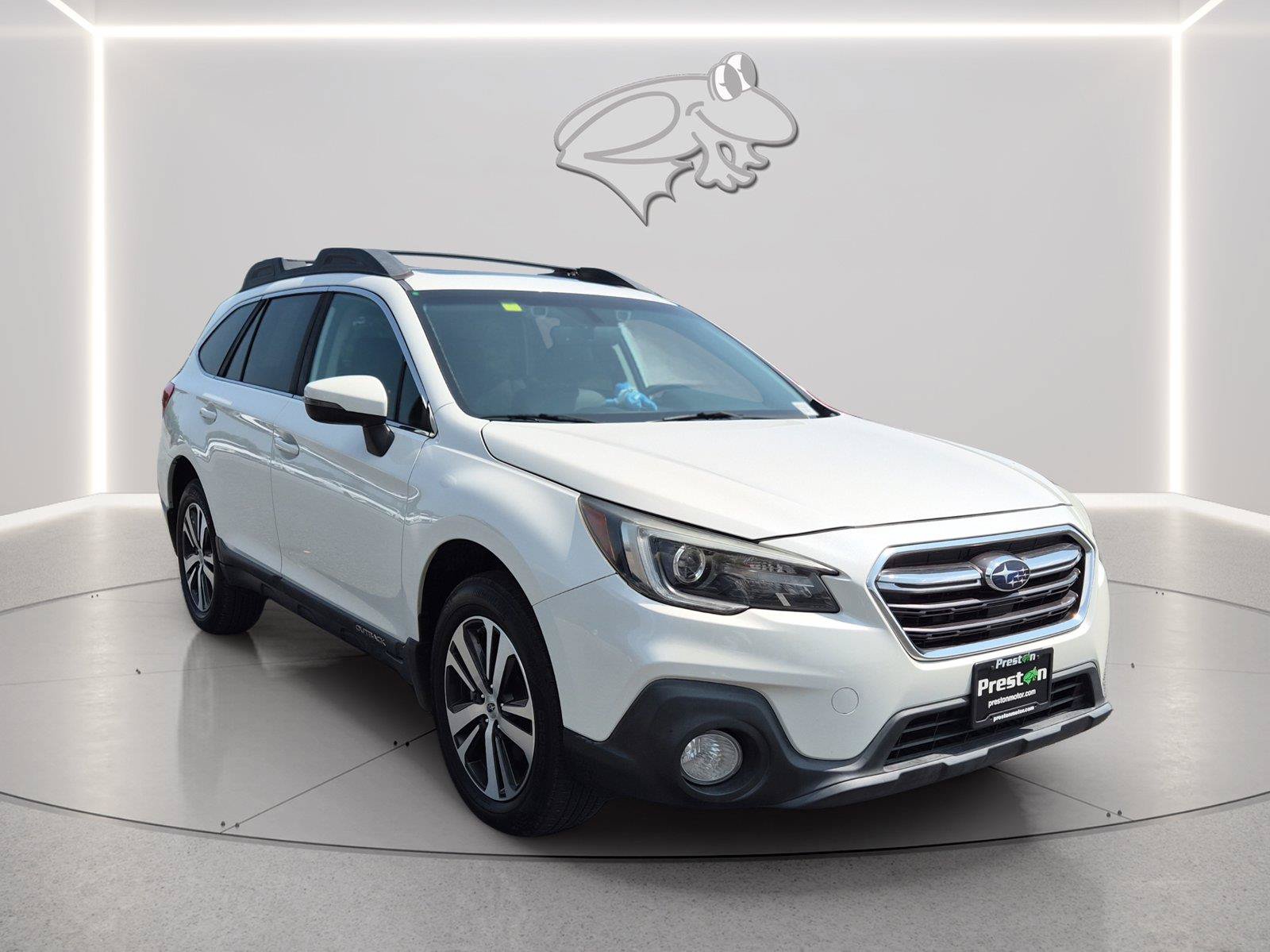 Used 2019 Subaru Outback 3.6R Limited w/ Popular Package #2 AWD/4WD image 3
