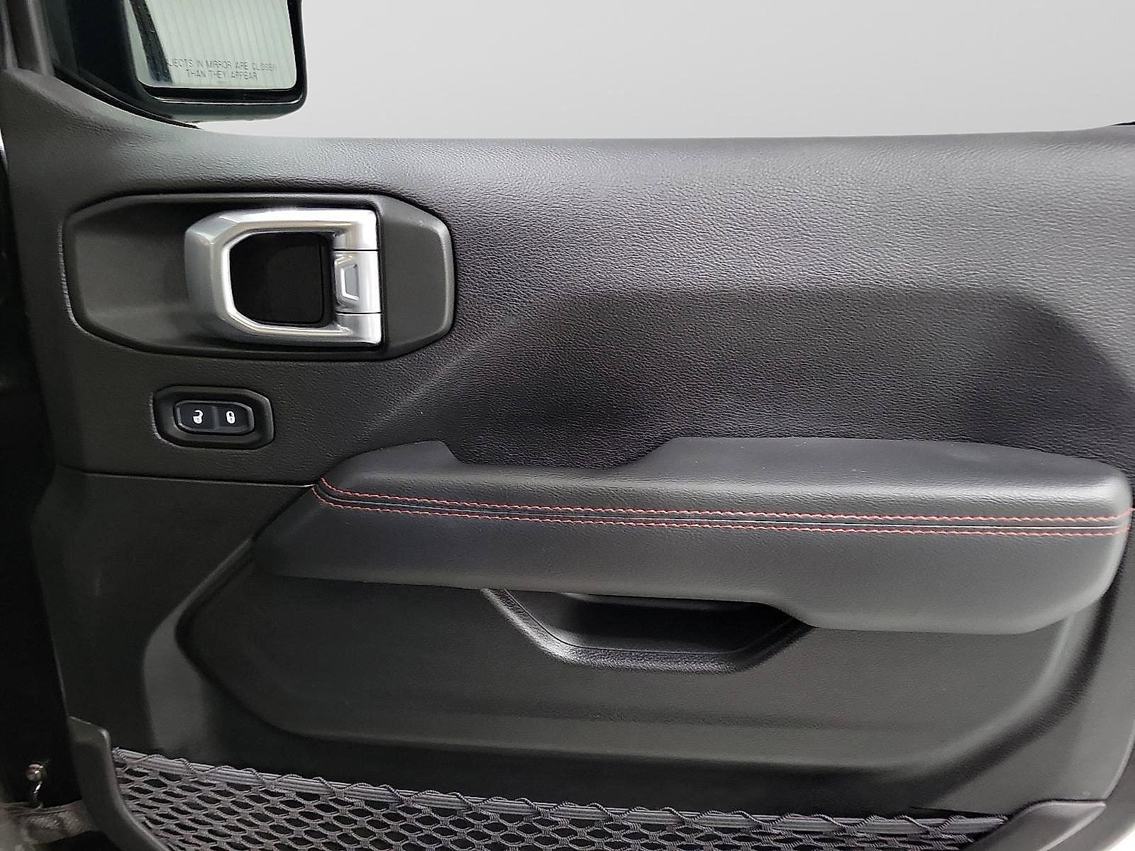 Used 2022 Jeep Wrangler Unlimited Rubicon w/ Cold Weather Group image 16