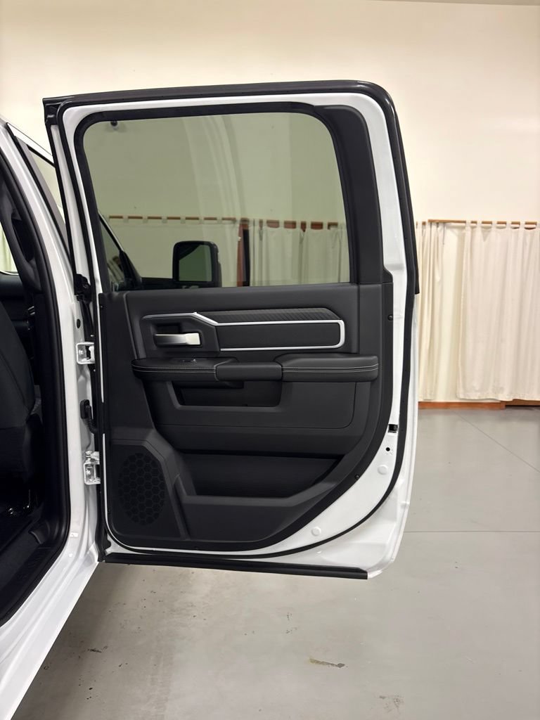 New 2026 RAM 2500 Big Horn AWD/4WD image 31