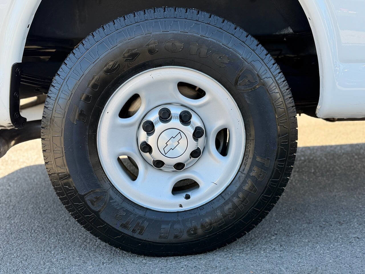 Used 2014 Chevrolet Express 2500 image 65