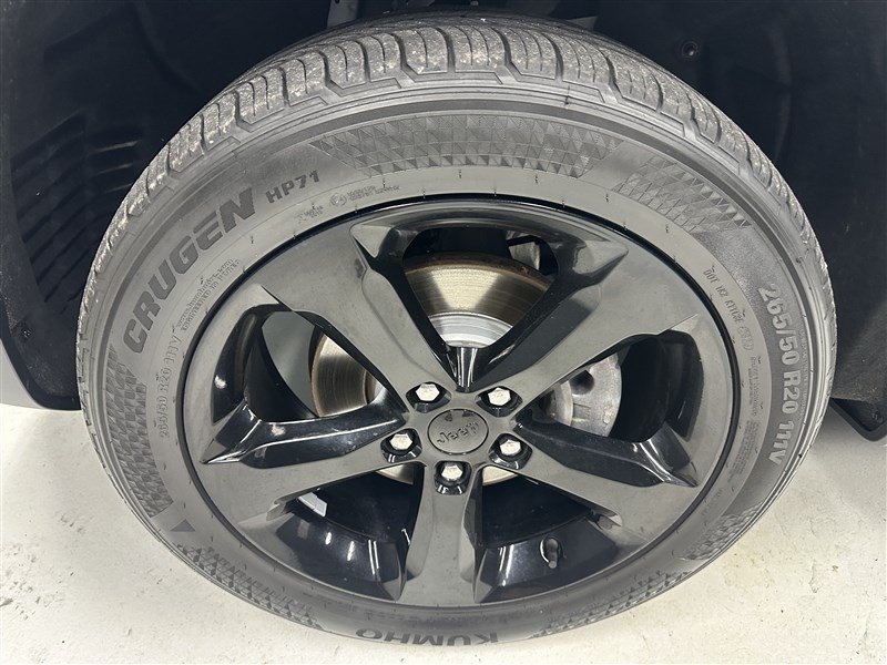 Used 2022 Jeep Grand Cherokee Altitude AWD/4WD image 15