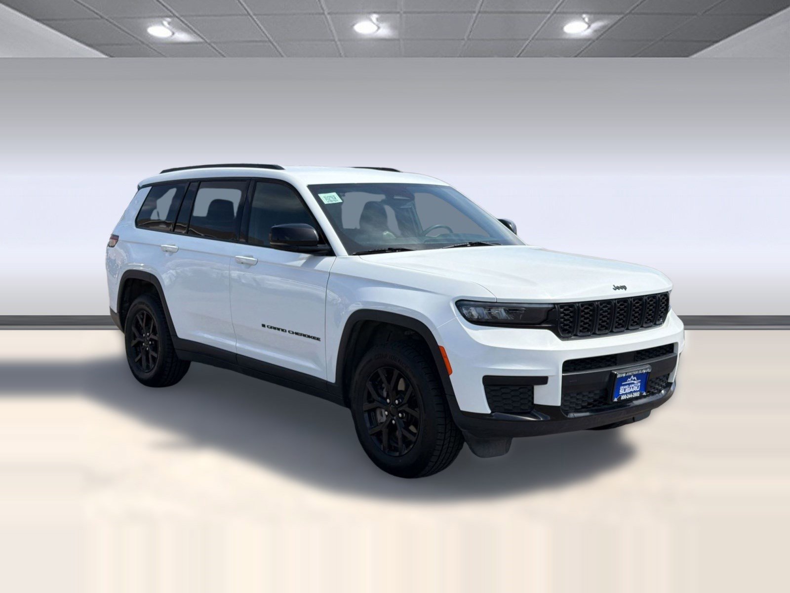 Used 2024 Jeep Grand Cherokee L Laredo AWD/4WD image 7