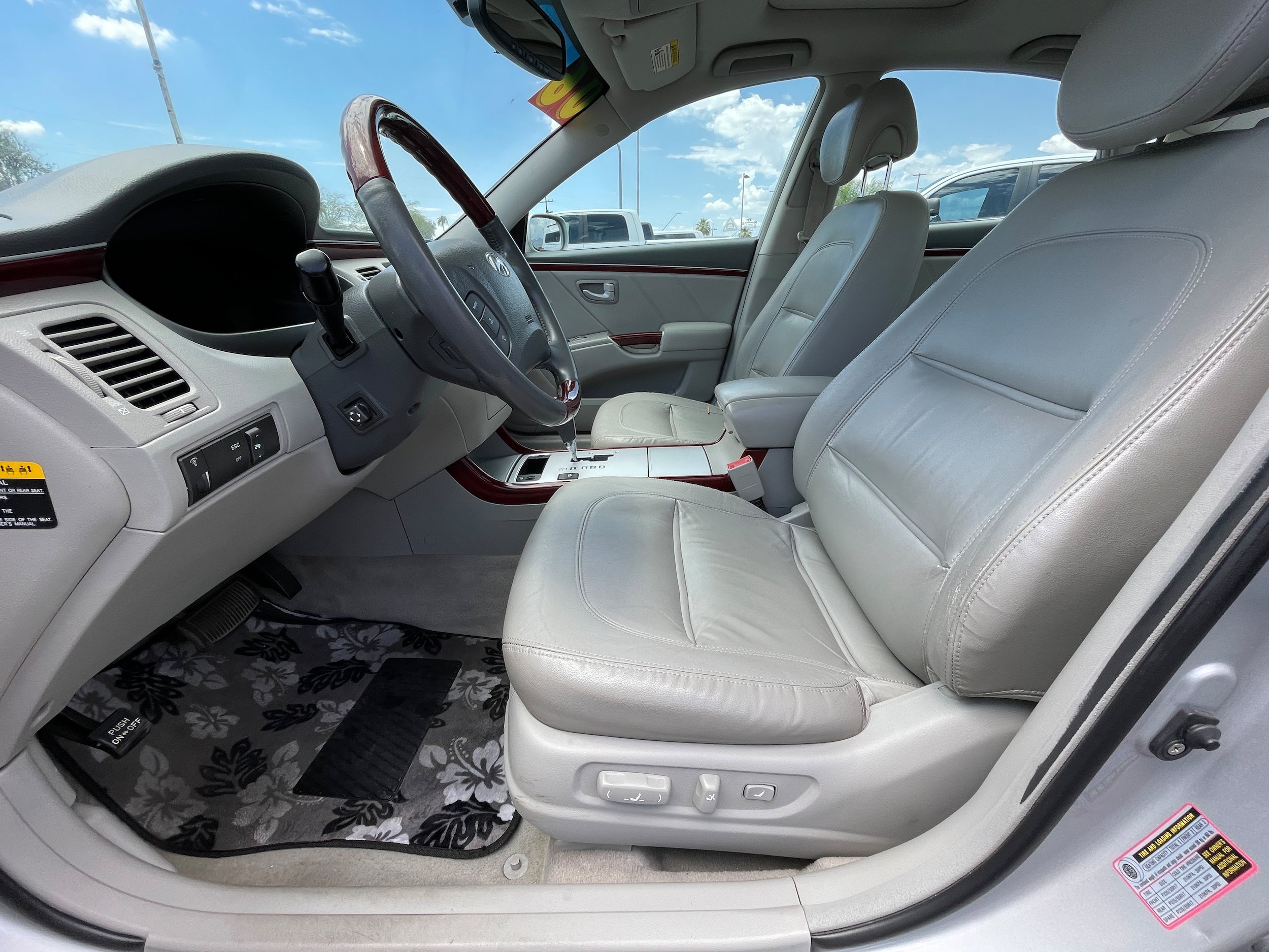 Used 2006 Hyundai Azera Limited FWD image 13