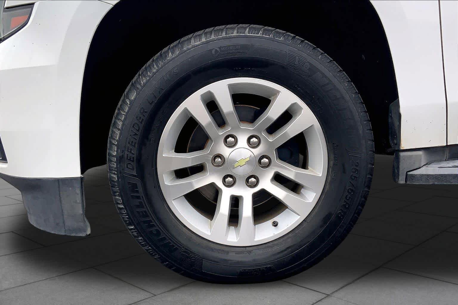 Used 2015 Chevrolet Tahoe LS RWD image 10