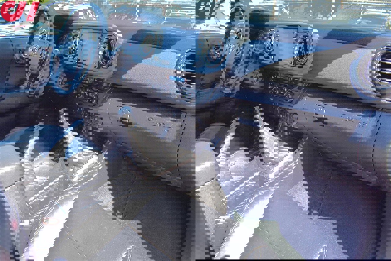 Used 2020 Toyota Tacoma TRD Off-Road w/ TRD Premium Off Road Package image 11