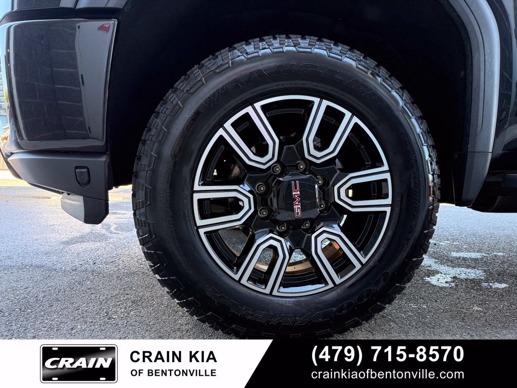 Used 2021 GMC Sierra 2500 AT4 w/ AT4 Premium Plus Package AWD/4WD image 34