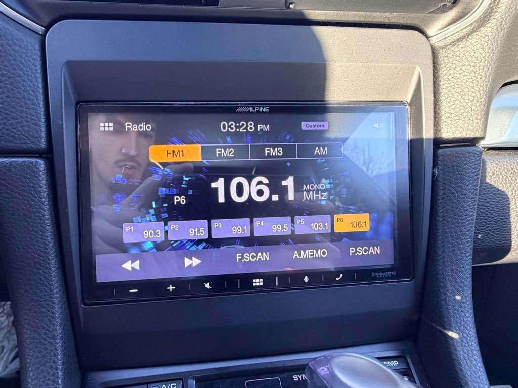 Used 2015 Porsche 911 Carrera 4S image 22