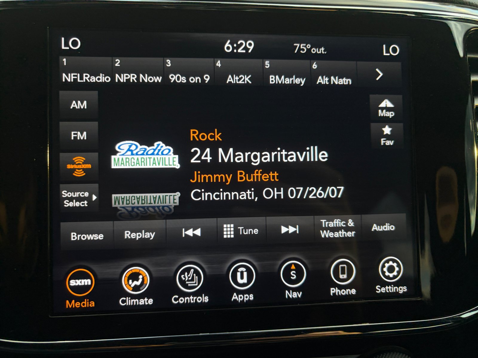 Used 2021 Jeep Grand Cherokee Laredo X AWD/4WD image 22