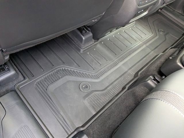 Certified 2025 Honda Pilot Touring image 38