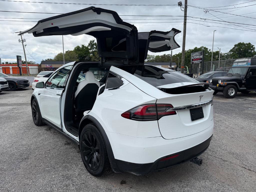 Used 2020 Tesla Model X Long Range image 11