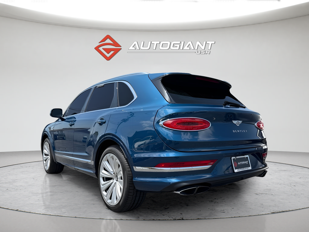 Used 2023 Bentley Bentayga AWD/4WD image 11