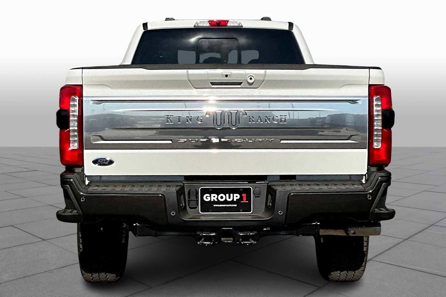 New 2025 Ford F350 King Ranch w/ FX4 Off-Road Package image 4