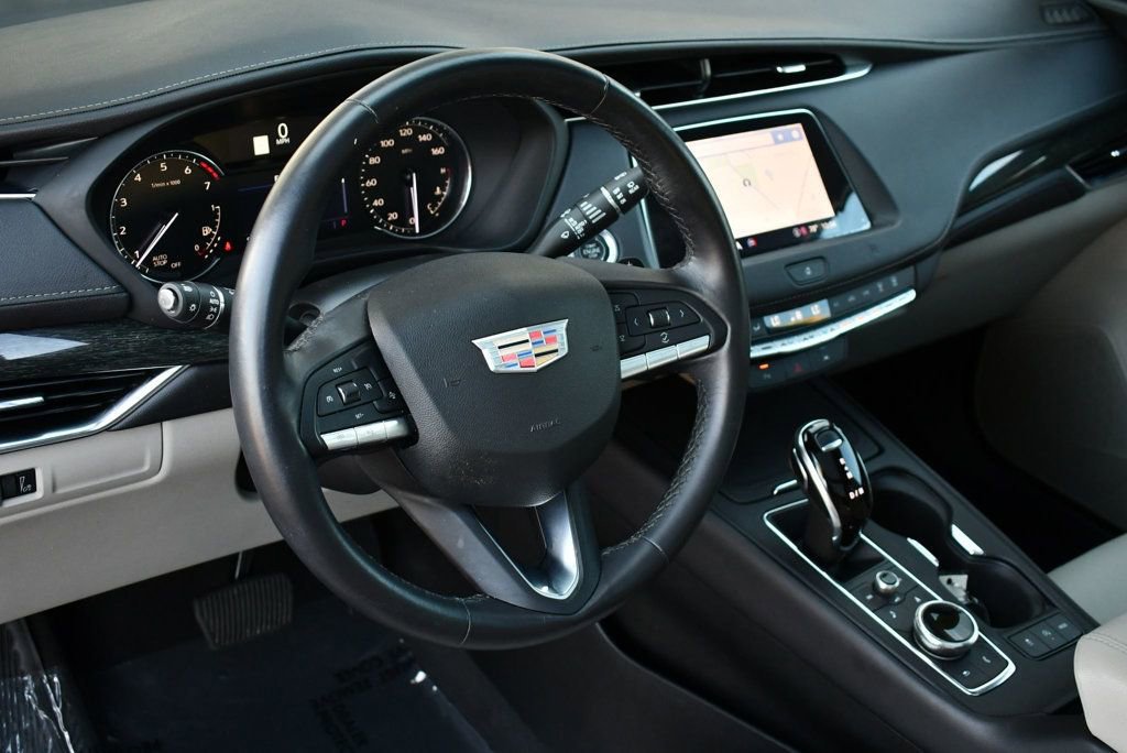 Used 2021 Cadillac XT4 Premium Luxury w/ Driver Awareness Package image 12