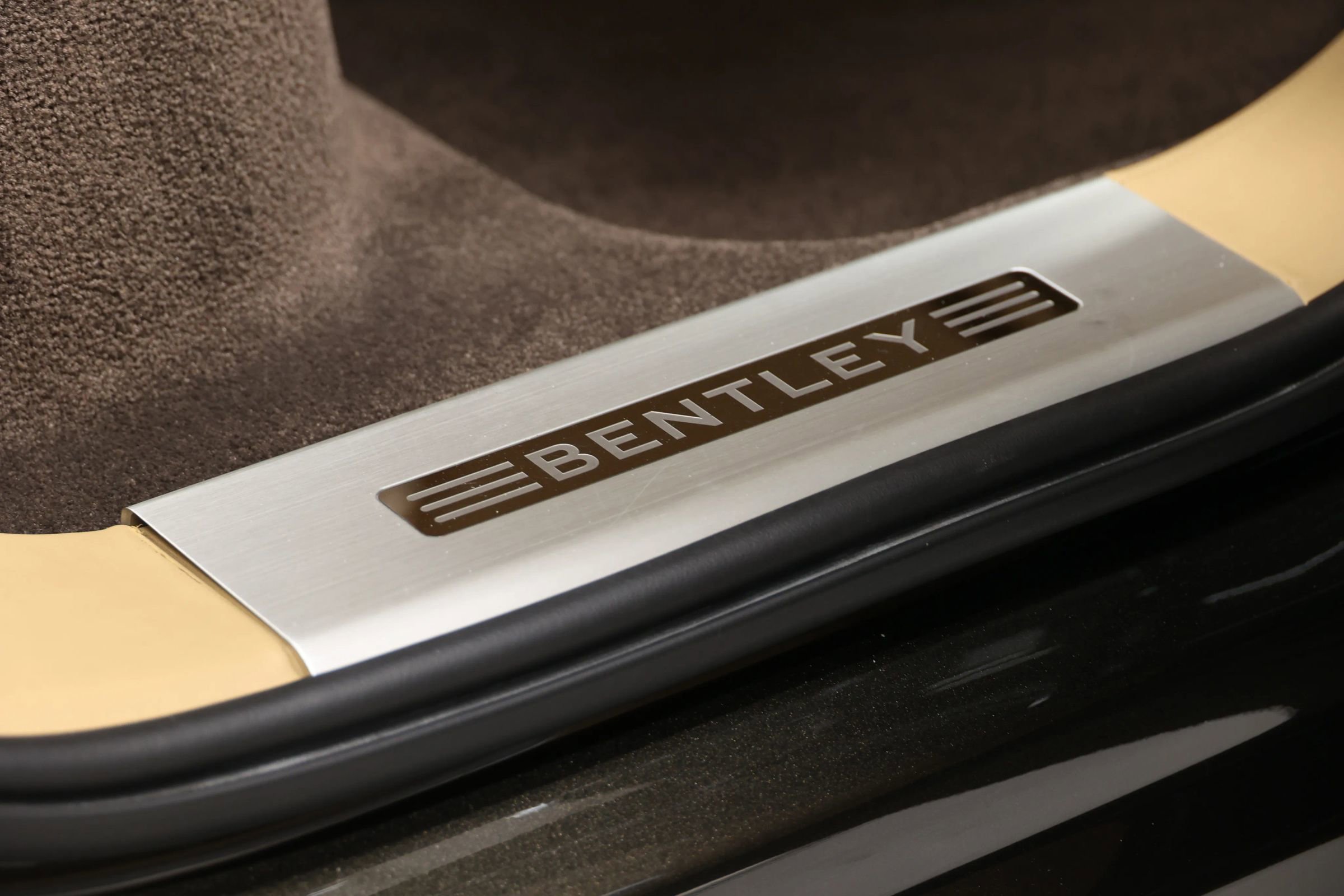 Used 2018 Bentley Bentayga AWD/4WD image 88
