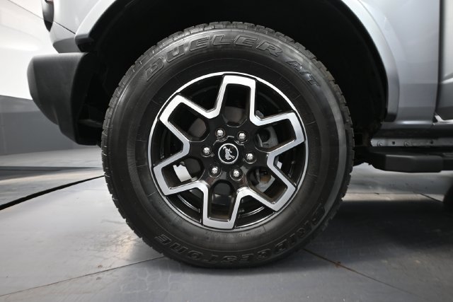 Used 2023 Ford Bronco Outer Banks AWD/4WD image 14