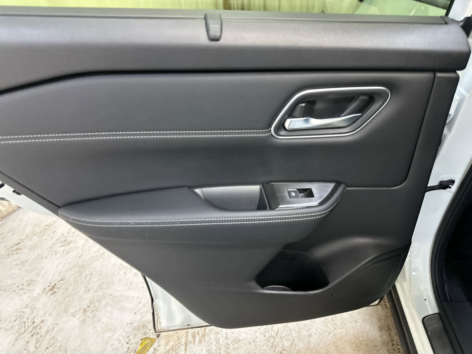 Certified 2025 Nissan Rogue Platinum w/ Tech Package image 29