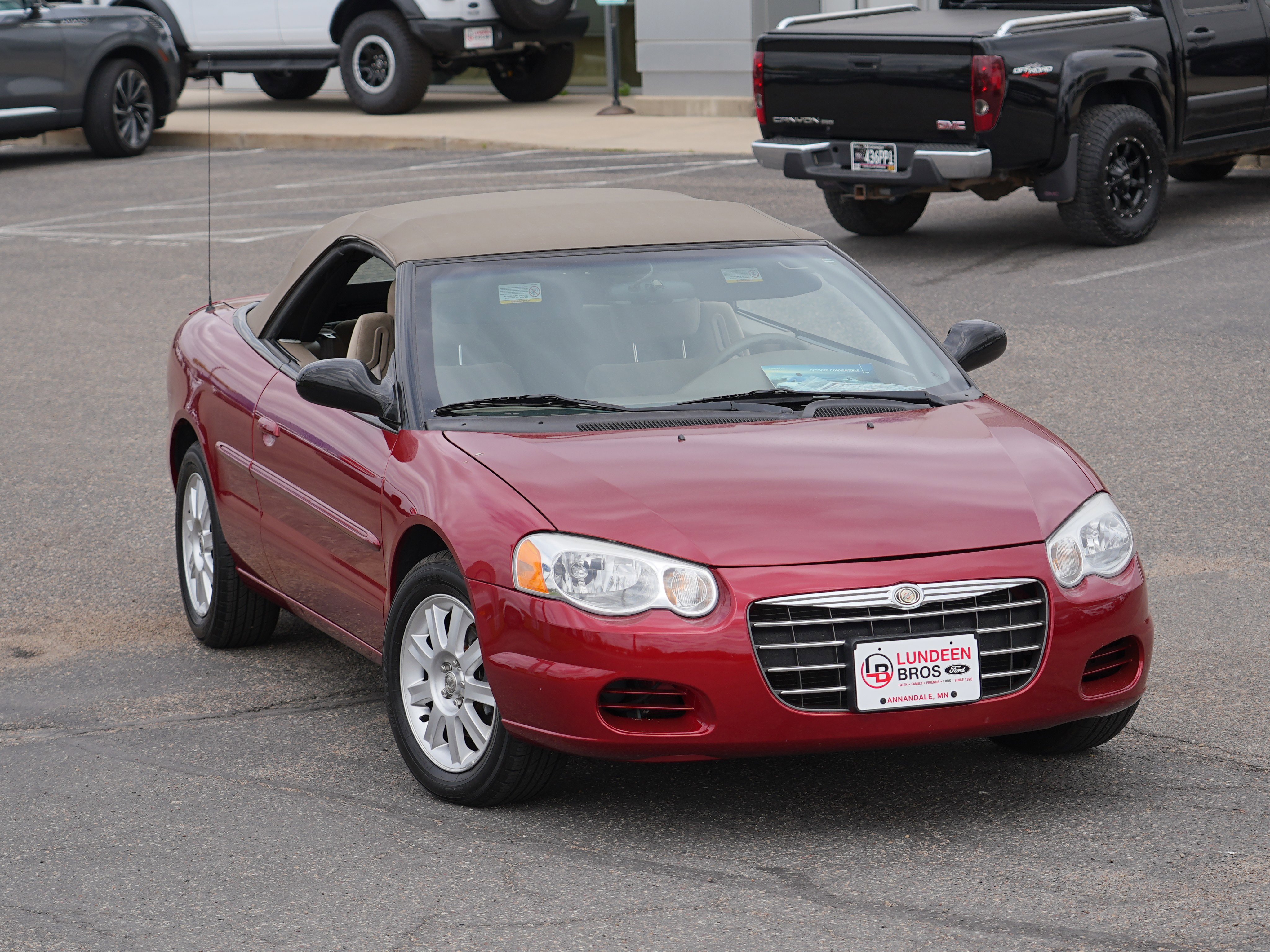 Used 2004 Chrysler Sebring GTC FWD image 33