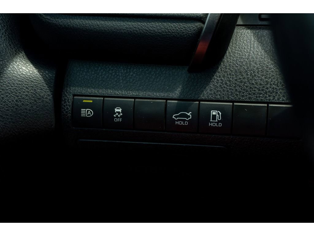 Used 2022 Toyota Camry SE w/ Convenience Package FWD image 26
