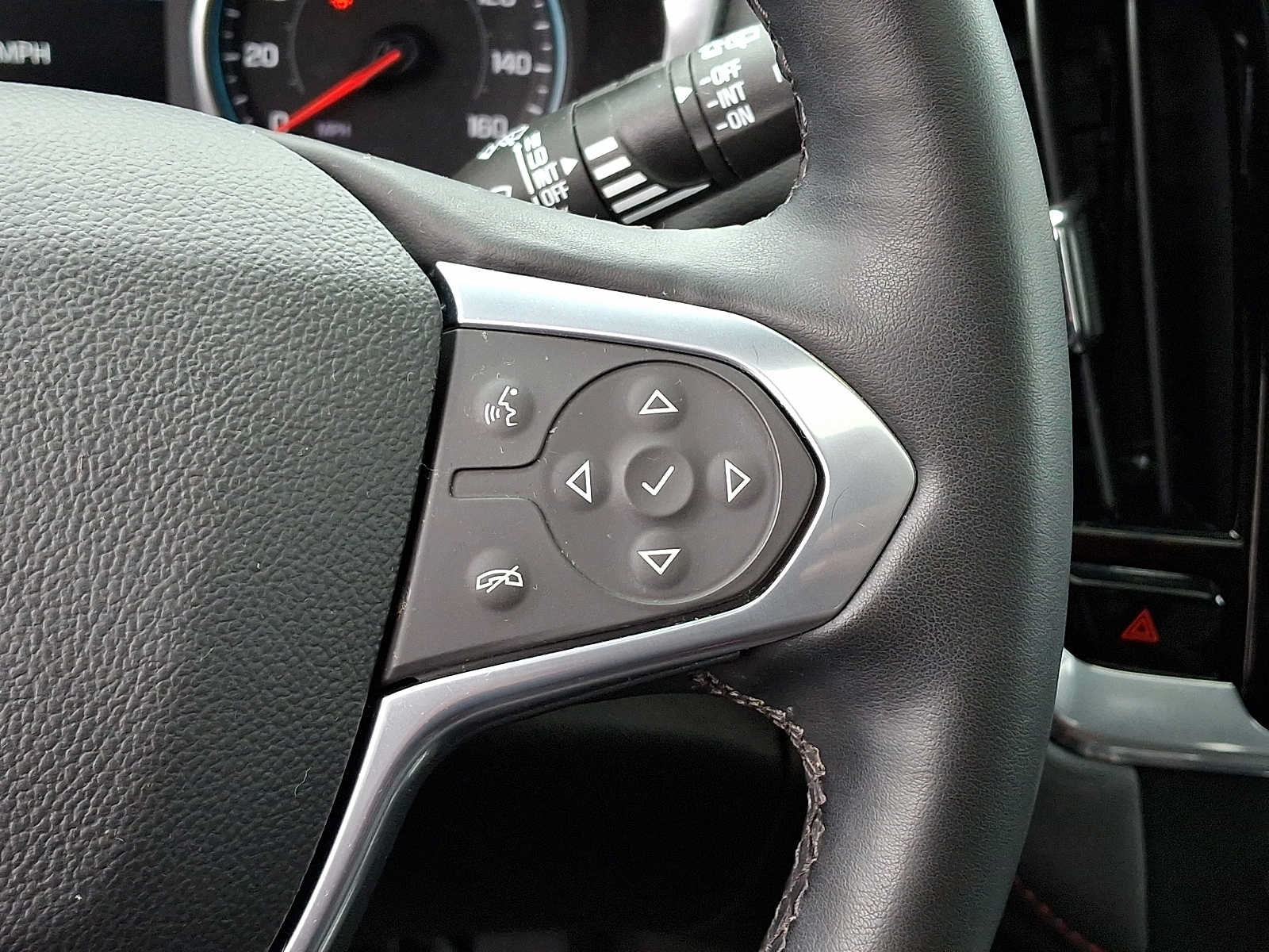 Used 2024 Chevrolet Traverse RS AWD/4WD image 27