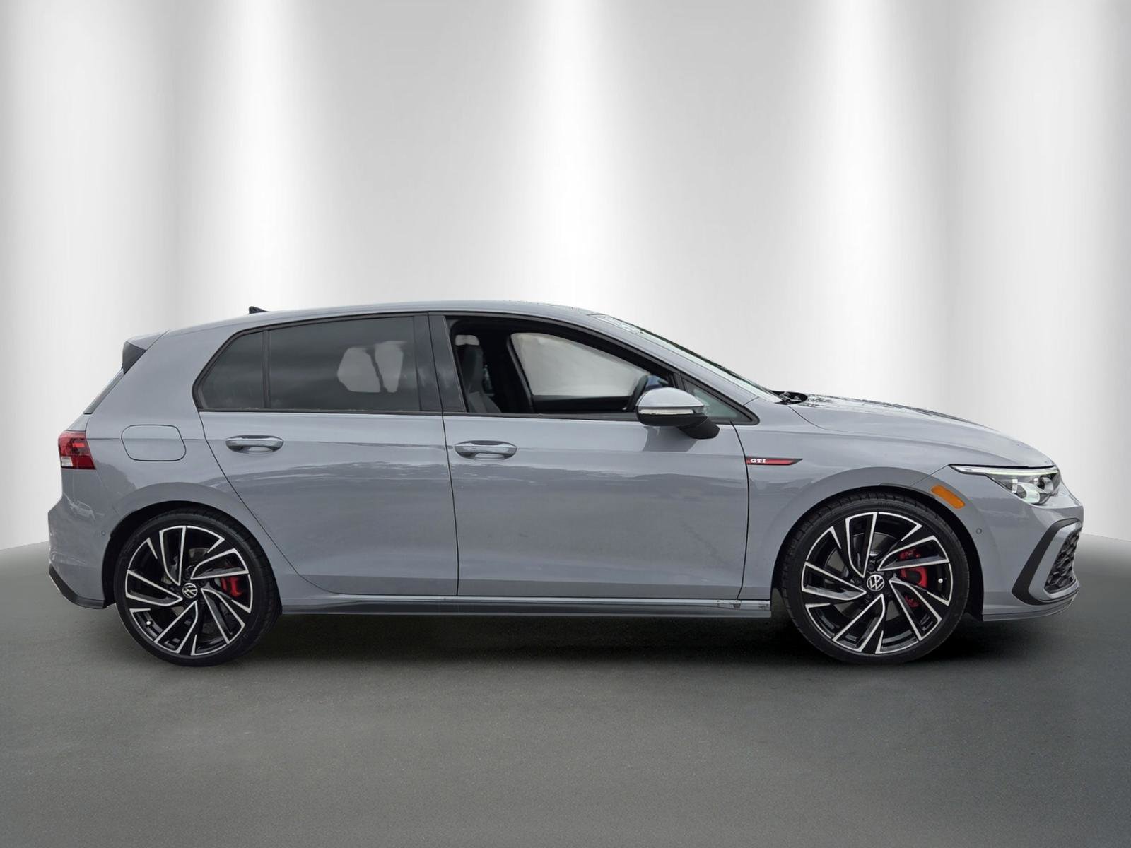 Used 2024 Volkswagen GTI Autobahn image 8