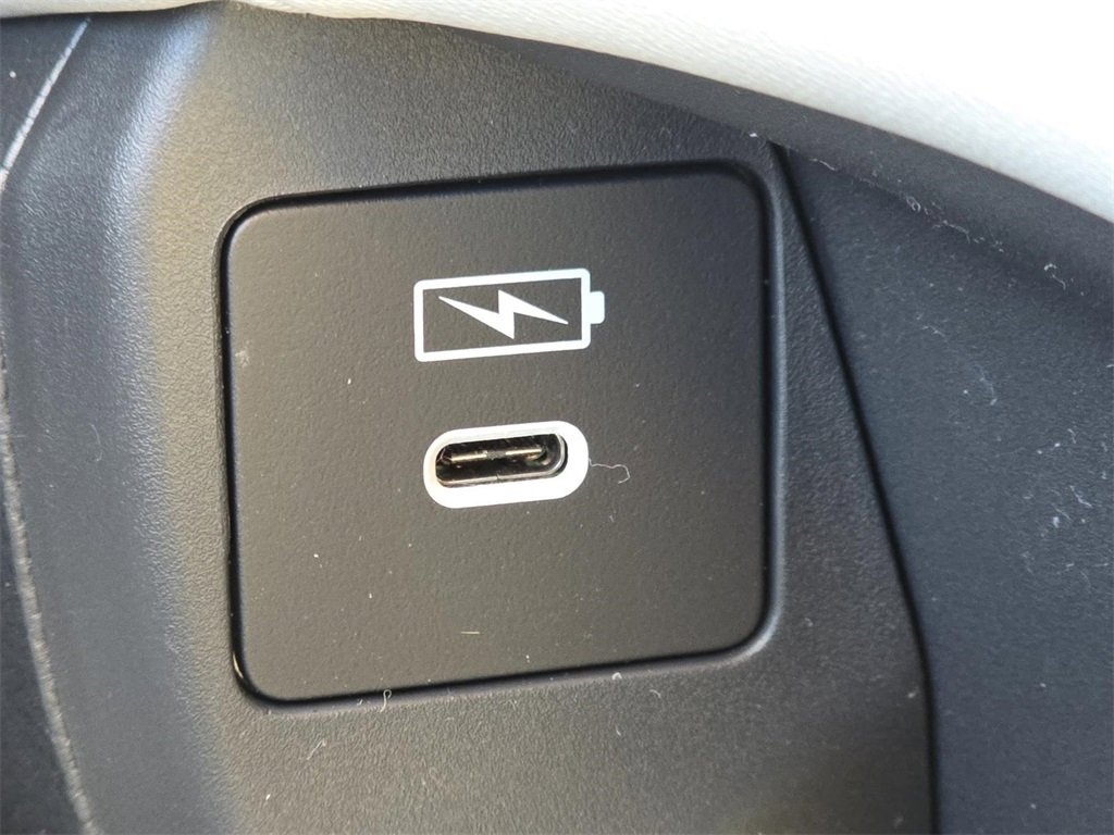 New 2026 Honda HR-V LX image 8