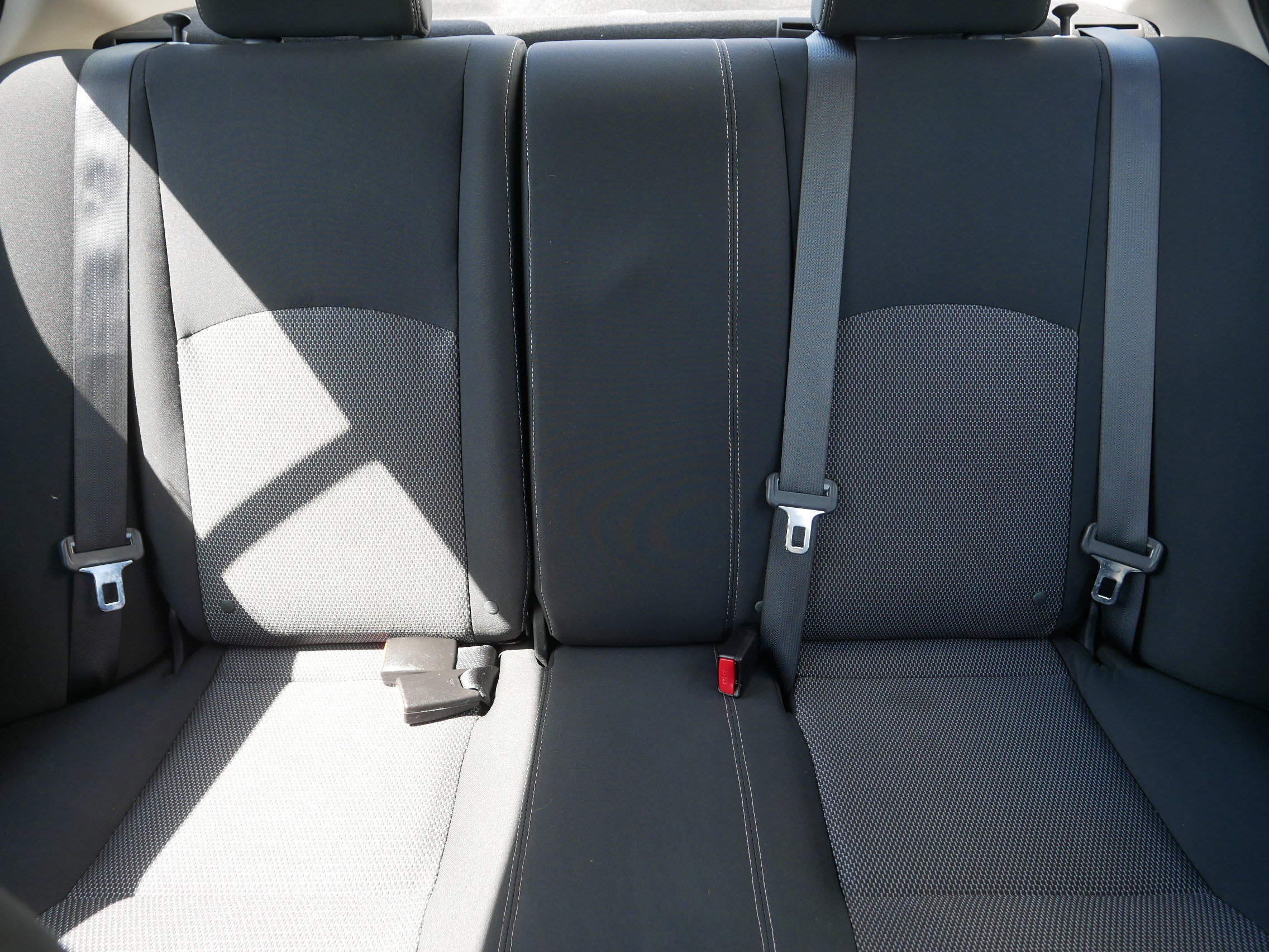 Used 2017 Nissan Versa SV FWD image 13