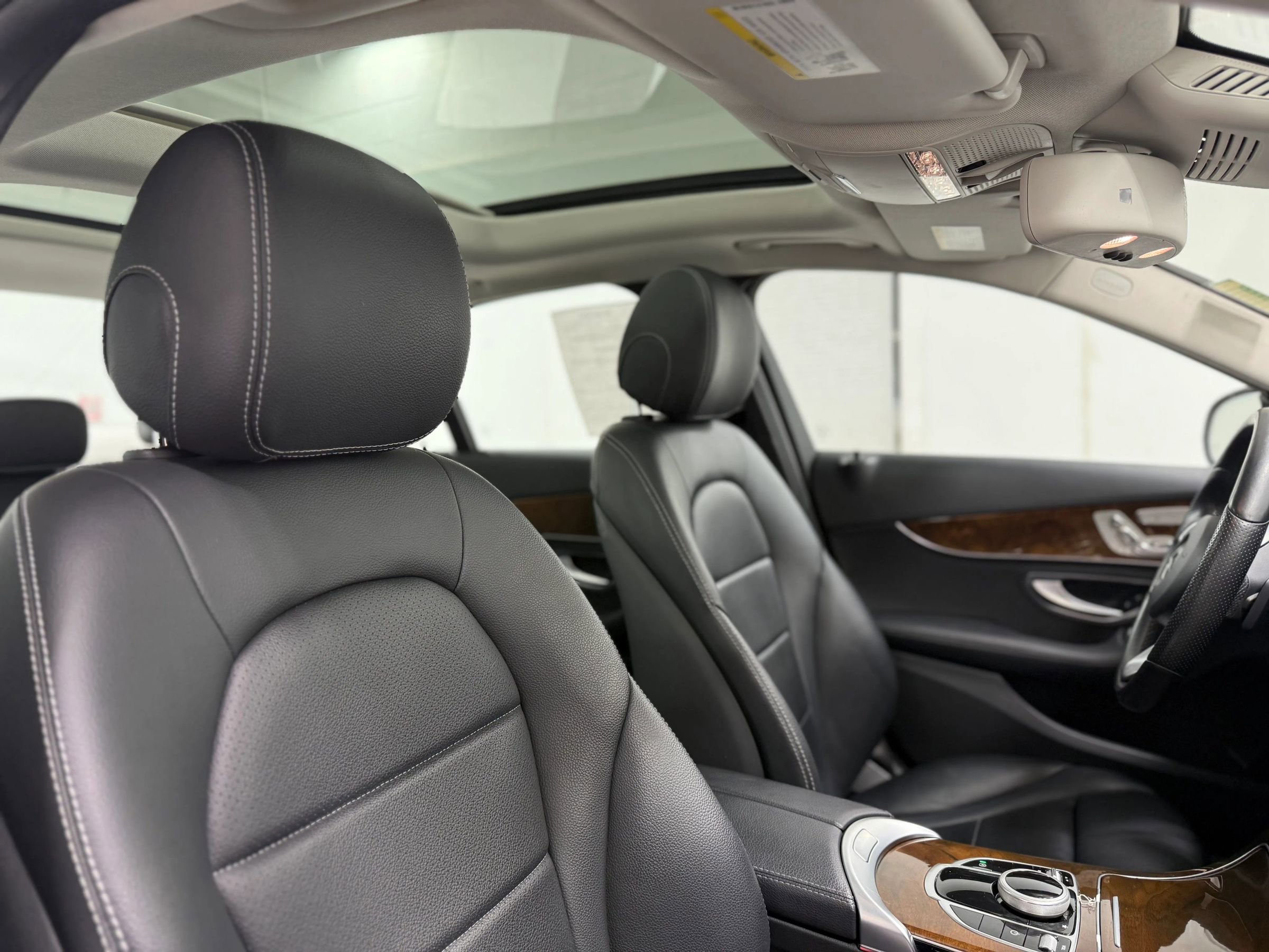 Used 2017 Mercedes-Benz C 300 4MATIC Sedan image 27