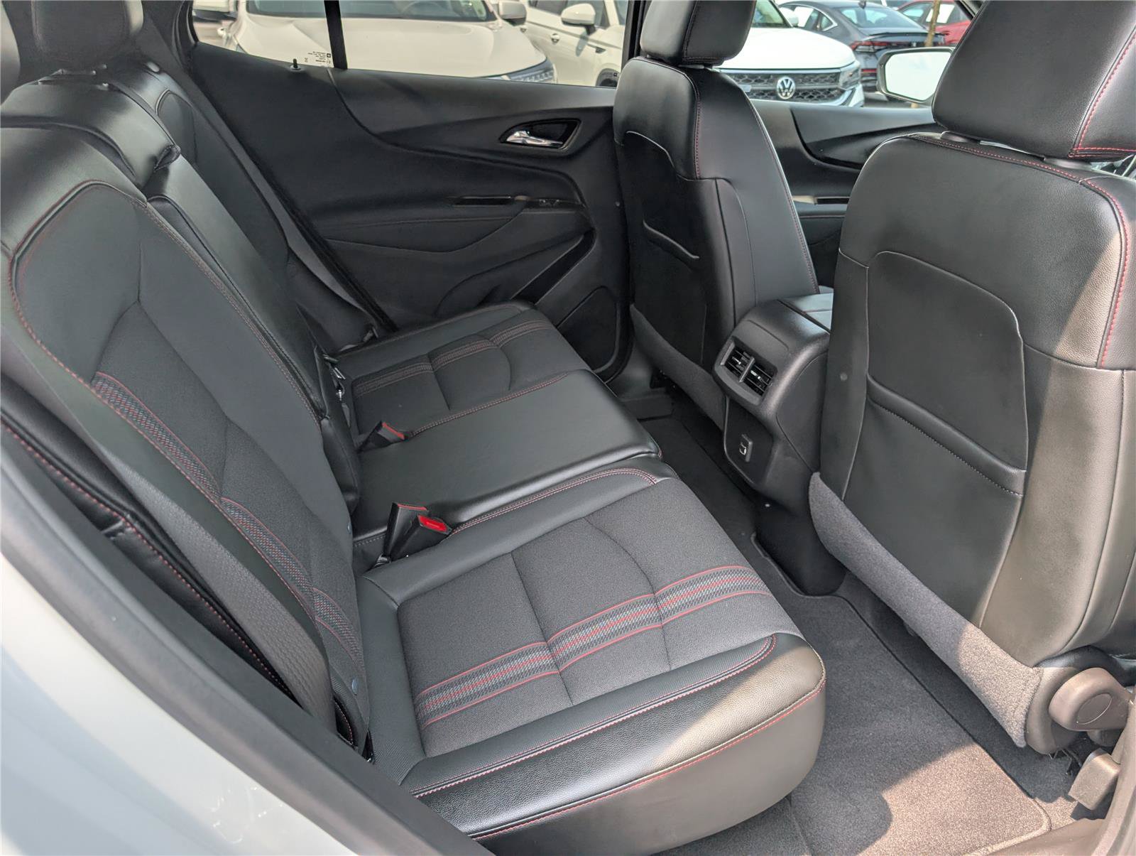 Used 2023 Chevrolet Equinox RS AWD/4WD image 11