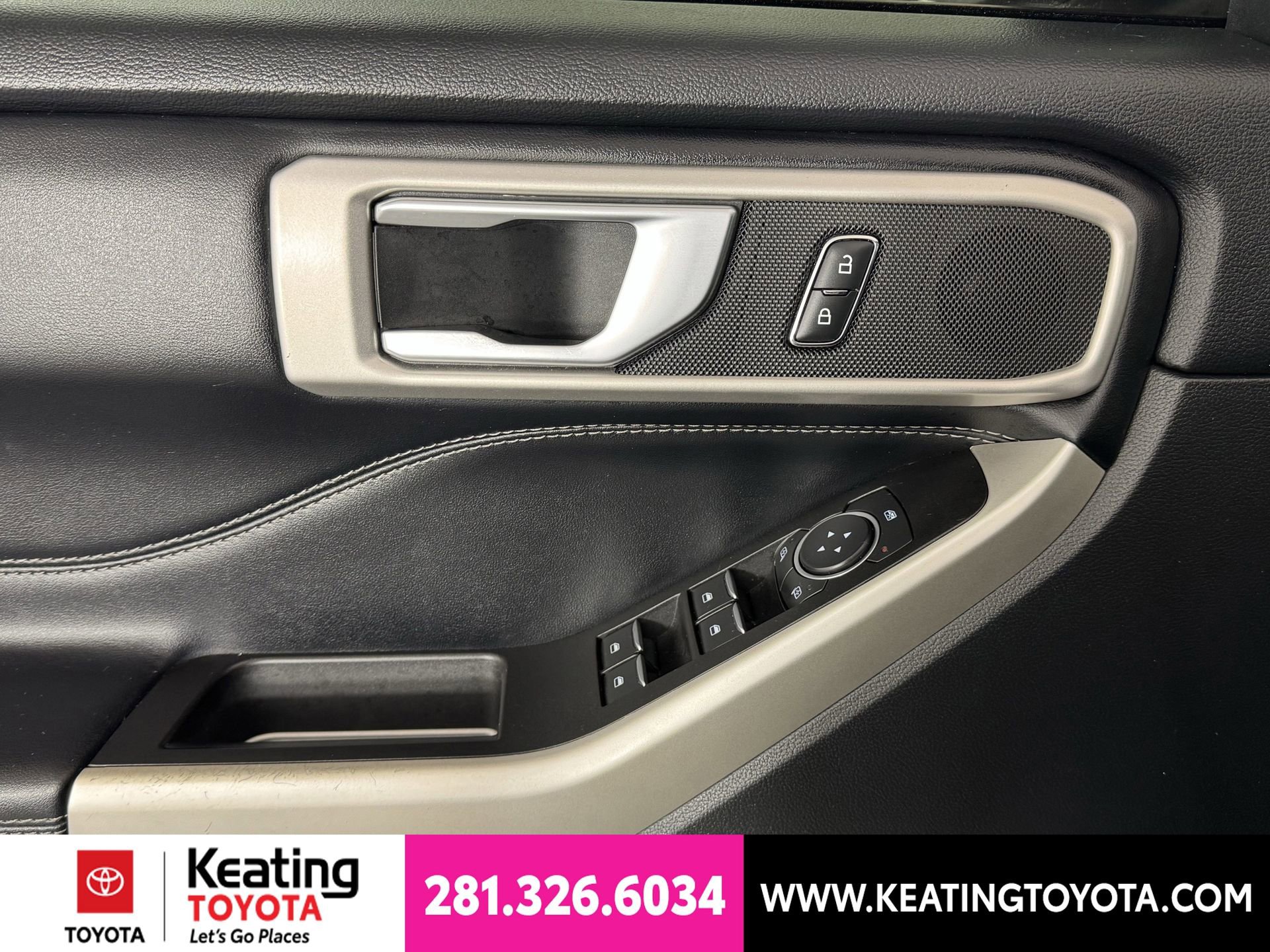 Used 2022 Ford Explorer XLT RWD image 12
