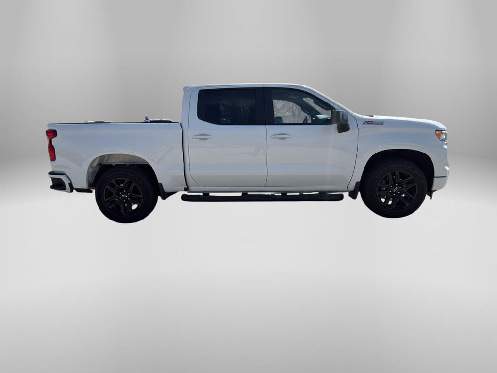 Used 2024 Chevrolet Silverado 1500 RST w/ Z71 Off-Road Package AWD/4WD image 5